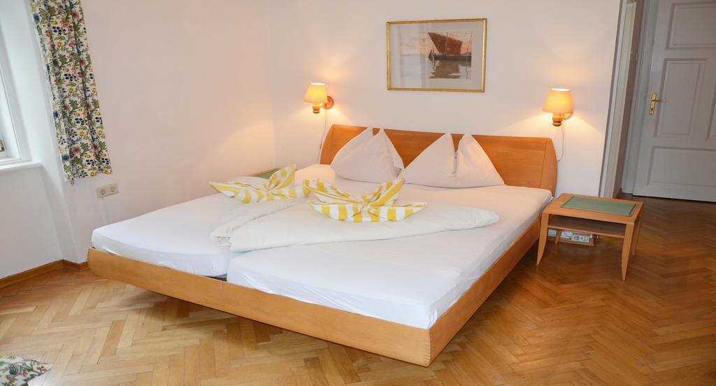 Hotel Seehof Maria Wörth Extérieur photo